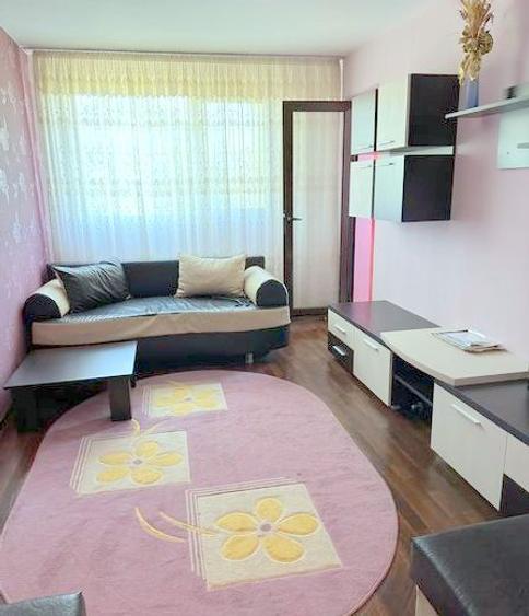 De vanzare apartament cu 3 camere, micro 38, et. 3, 63.000 euro