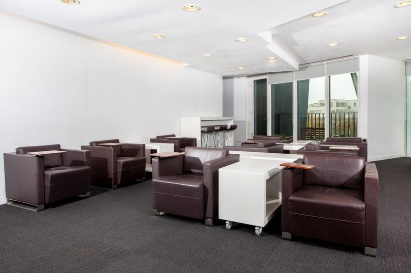 Acces la birouri în Regus Charles de Gaulle Plaza