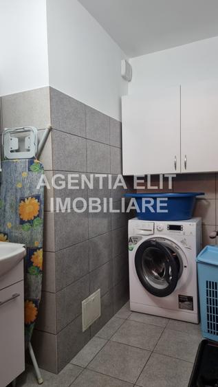 Apartament 4 camere, zona Stadion