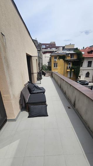 Dorobanti - etaj vila, total 3 proprietari, singur pe nivel, terasa 25 mp