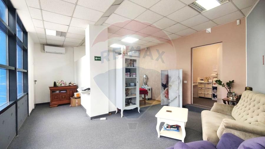 Spațiu comercial de 165mp de închiriat în zona Peninsula