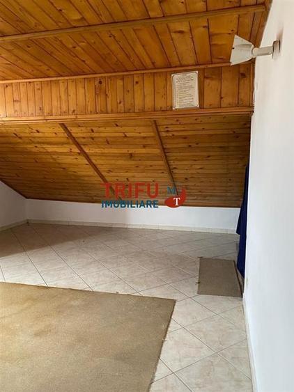 Apartament 4 camere cu scara interioara de vanzare zona Centru