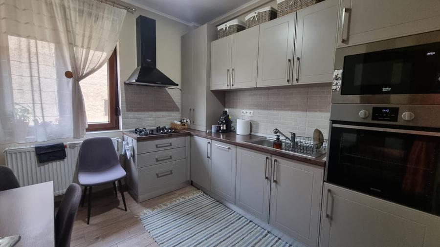 Apartament 3 camere parter zona centrala
