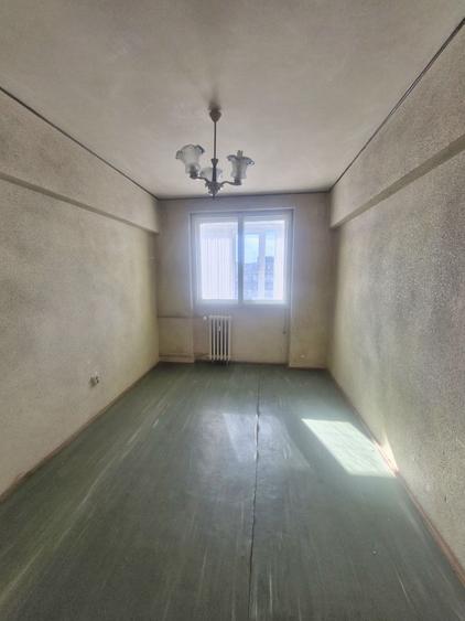 Metrou Brancusi // 74mp // Bloc reabilitat termic