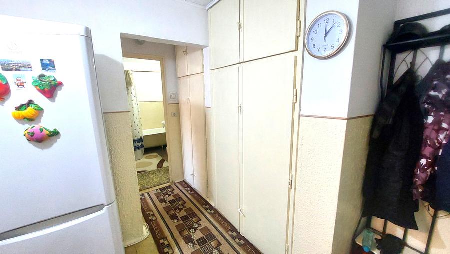 Apartament 2 camere decomandat etaj 1 Cetate