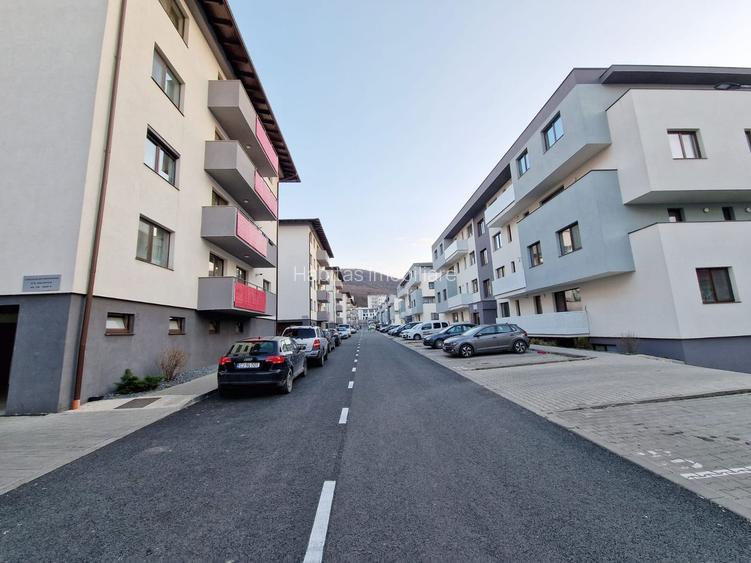 Ap 3 camere de închiriat, parcare, str Sub Cetate Floresti - 25