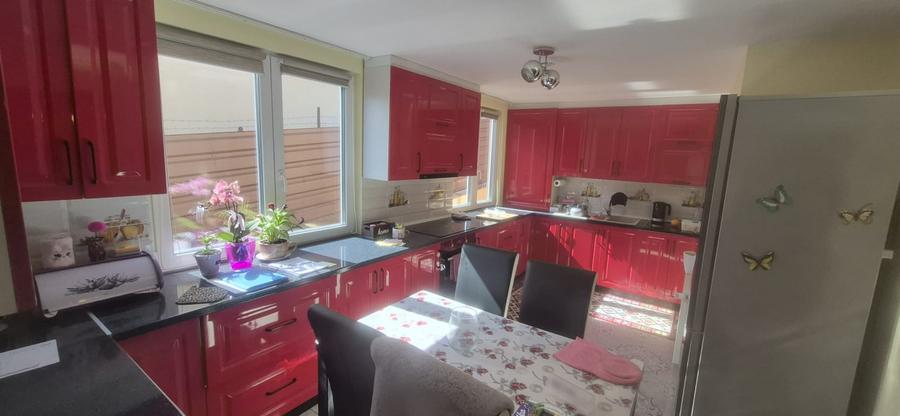 Casa de vanzare zona Podu Jelnei