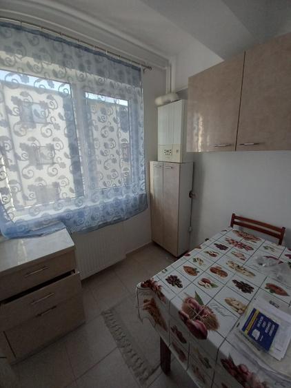 INCHIRIERE - Garsoniera noua, curata