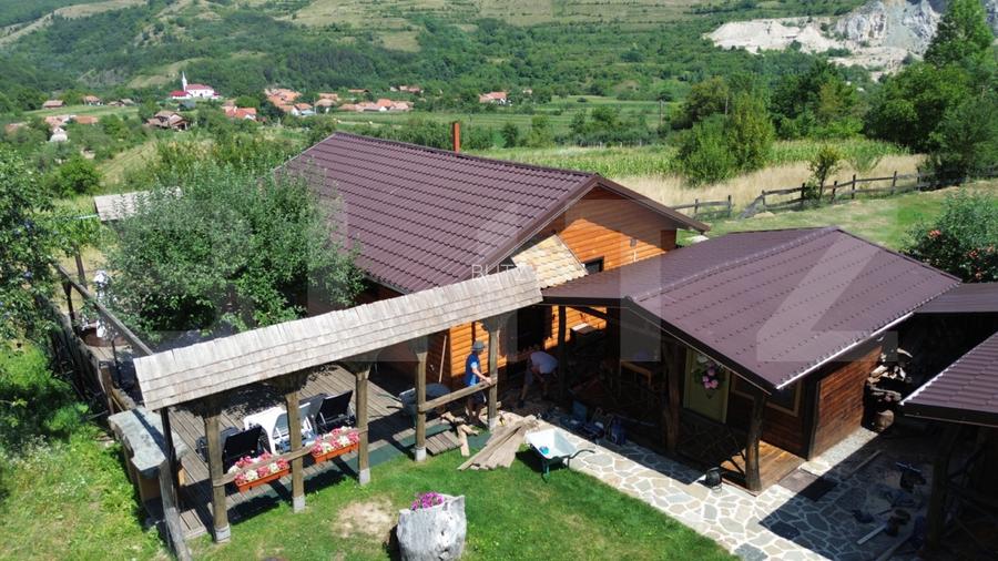 Pensiune cu 8 căsuțe, ciubere cu hidromasaj, Poiana Aiudului, Livezile - 14