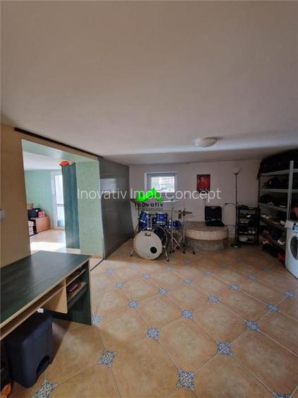 Casa de vanzare 6 camere Sibiu Sura Mica - 11