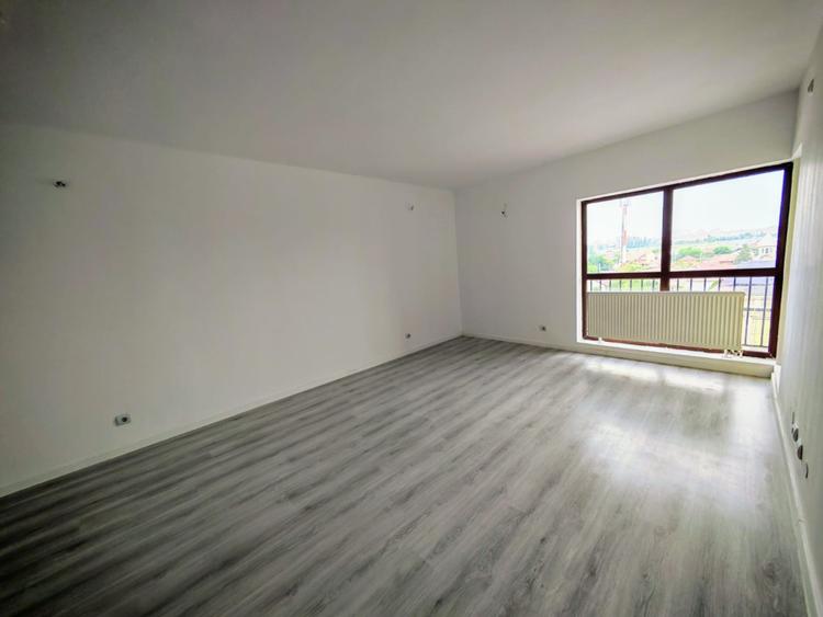 Apartament 3 camere, 94 mp, zona Brestei, Promenada Mall