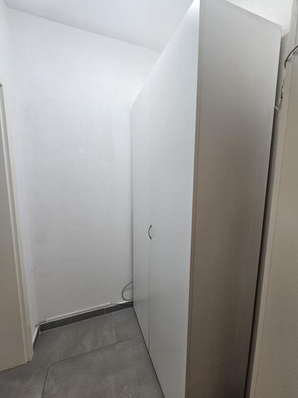 Apartament 2 camere decomandat Complex Studentesc - loc de parcare !!