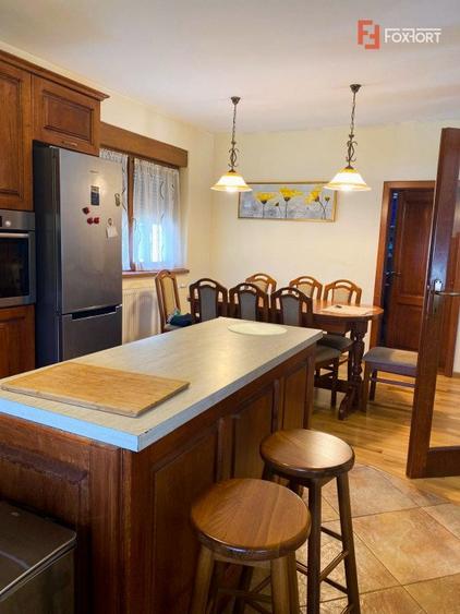 Casa individuala 5 camere si 4 locuri de parcare in Giroc