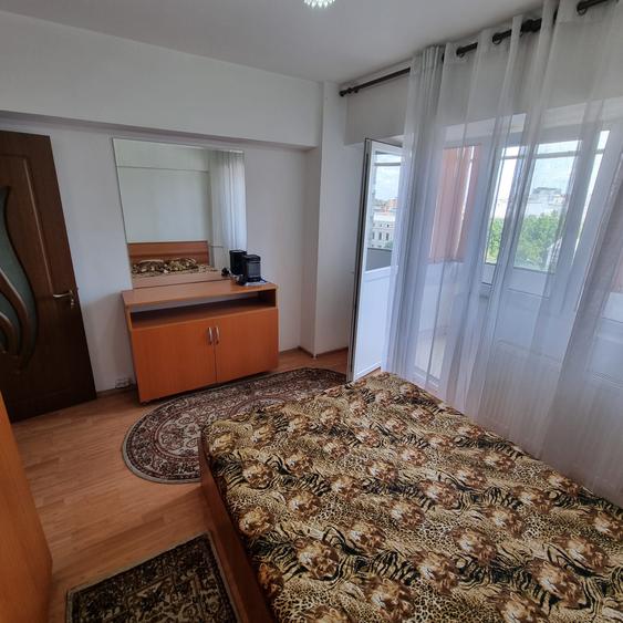 UNIVERSITATE, BLOC 1980, APARTAMENT 2 CAMERE DECOMANDATE, LANGA METROU