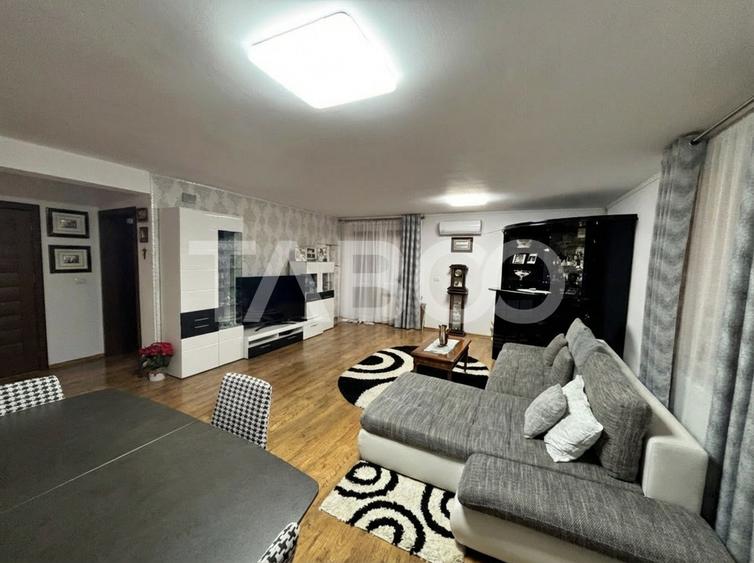 Casa individuala cu 3 camere de vanzare 500 mp teren Sura Mare
