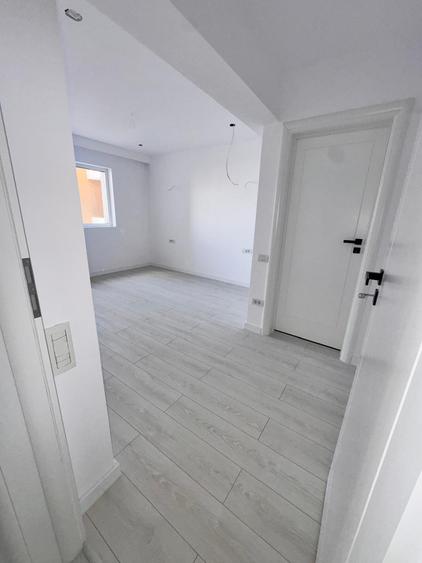 3 camere - CU TVA inclus! - ACTE GATA - Balcon inchis - 5 minute Metrou Berceni
