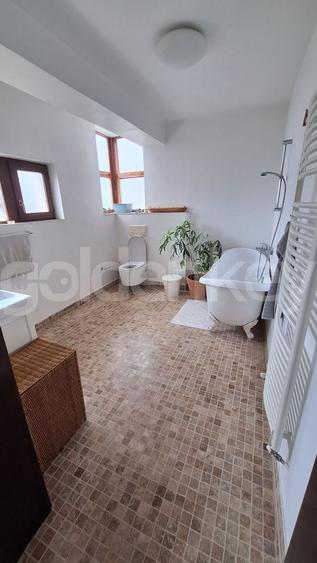 Vila cu 7 camere | 500mp teren | 2 garaje