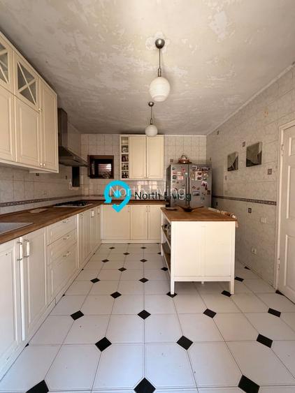 Vilă de vânzare în Sector 4 - 323 mp utili - 10 camere - Giurgiului - 28