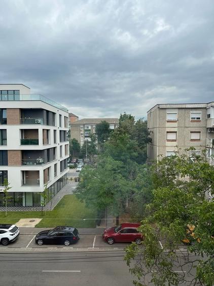 Apartament 3 camere, Tip PB, 68 mp utili, Etaj 3, Zona Decebal,Oradea.