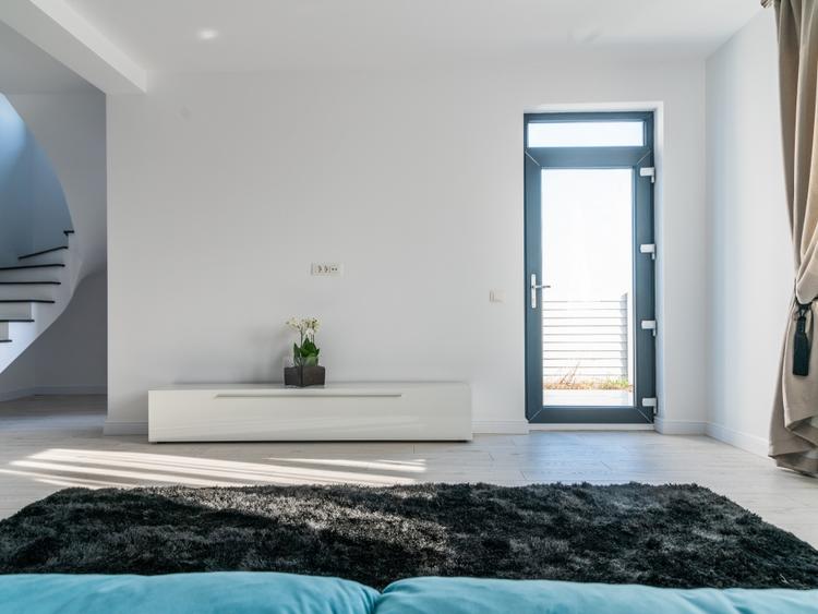 Domnesti, vila 4 camere, P+1+Pod, toate utilitatile, curte amenajată