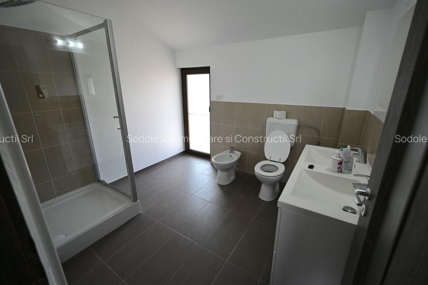 Casă / Vilă cu 4 camere de închiriat în zona Aradului - 12