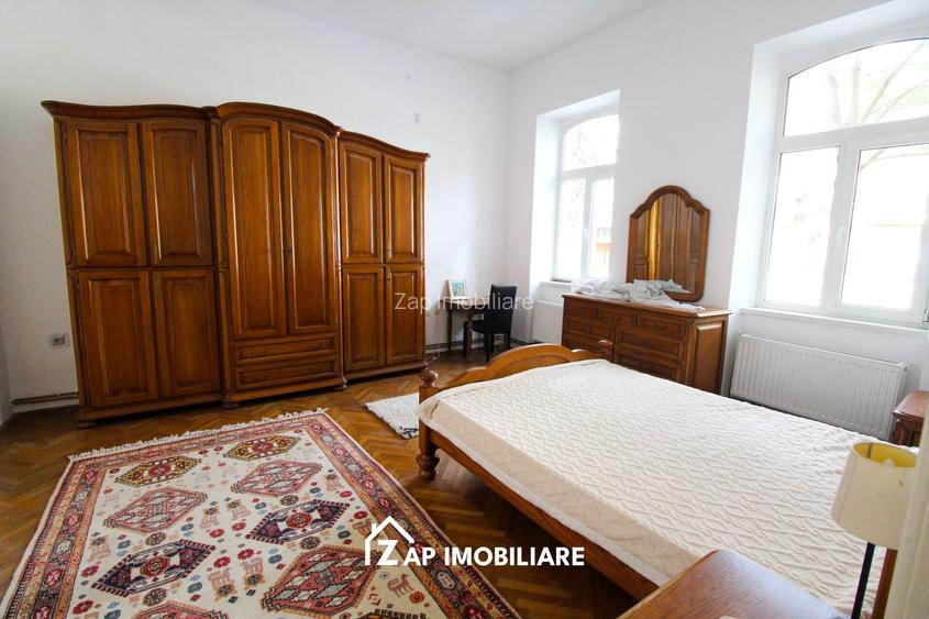 Casa individuala - 140 mp - 5 camere - Central - Str Avram Iancu