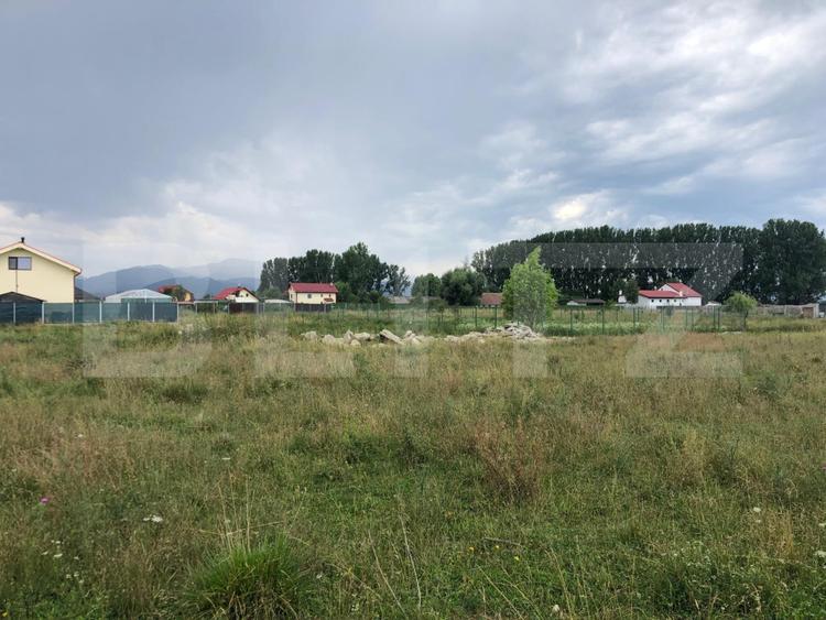 Teren Intravilan de 1000 mp în Sânpetru, Brașov – Zonă Rezidențială