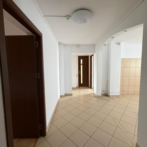 Alba Iulia - bd. Burebista - 3 camere nemobilate - 80mp - centrala proprie