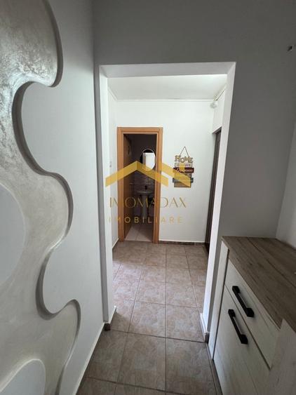 Aradului 3 camere etaj 3