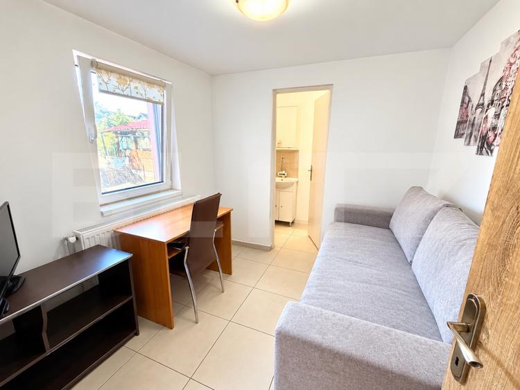 Casa 4 camere,curte si gradina 700 mp, Sebes