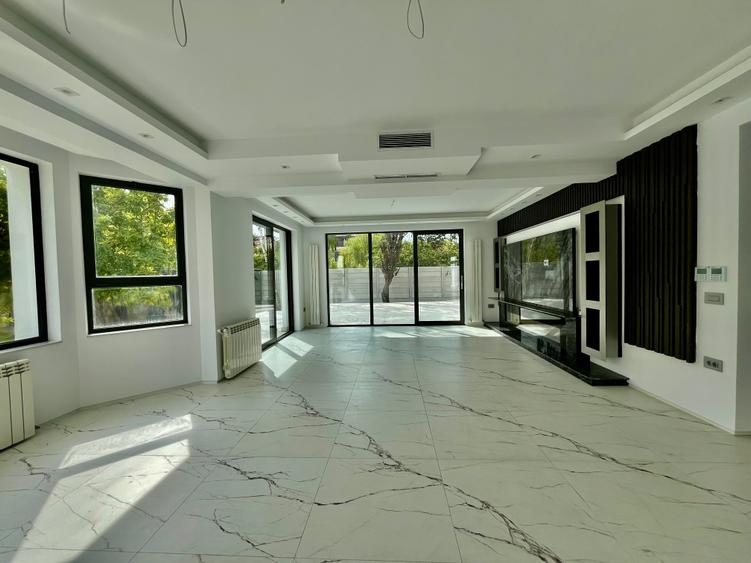 Vila individuala, 500mp, 6 camere, renovata complet, teren 1032mp, Iancu Nicolae
