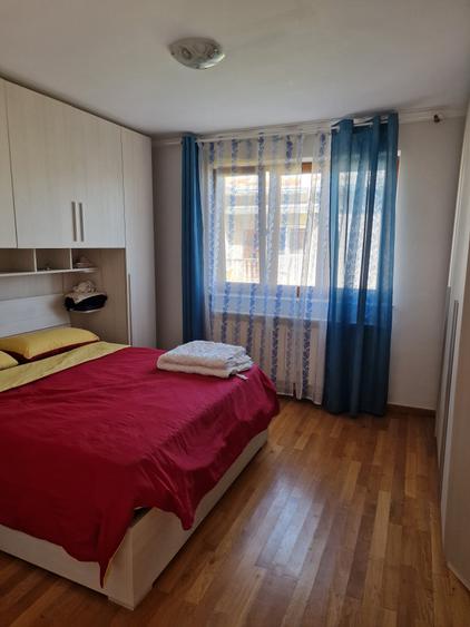 De Vanzare Casa Dumbraveni