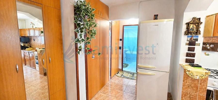 Apartament cu 2 camere de vanzare in Oradea, zona Apostol Andrei