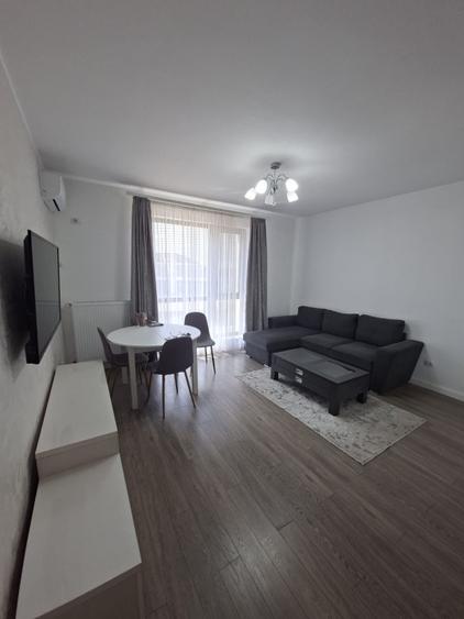 Garsonieră tip studio, mobilată/utilată, loc de parcare privată – Zona Ciupercă