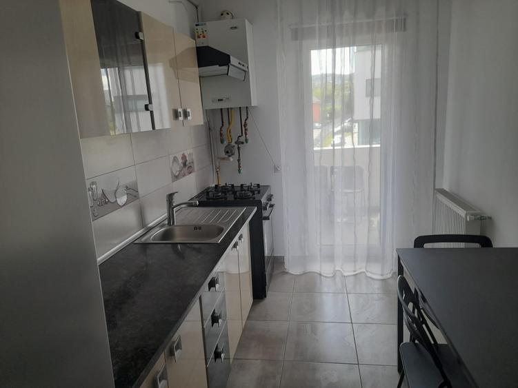 Apartament de inchiriat 2 camere decomandat