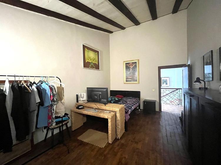 Vila cu piscina -7 camere - Ghermănești