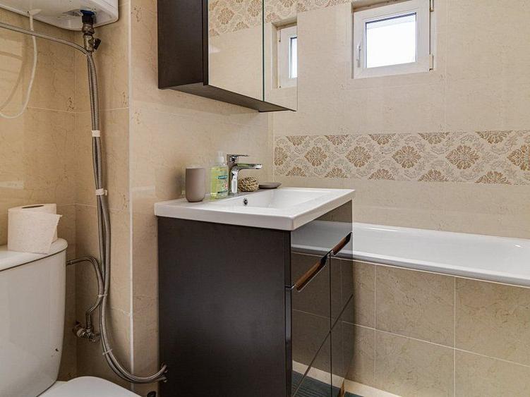 3 camere complet RENOVAT, bloc 1985, Zona linistita Kisselef!