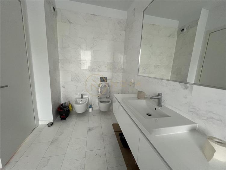 Apartament de 4 camere Expozitiei Luxuria Residence cu 2 parcari