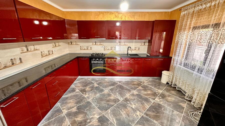 CASĂ P+1 DE VÂNZARE – BACĂU, CARTIER IZVOARE, STR. PLOPILOR - 7