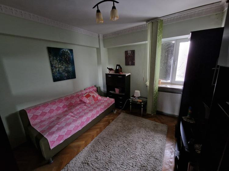 Apartament 3 camere Strada Cuza Voda - etaj 3 - 77 mp