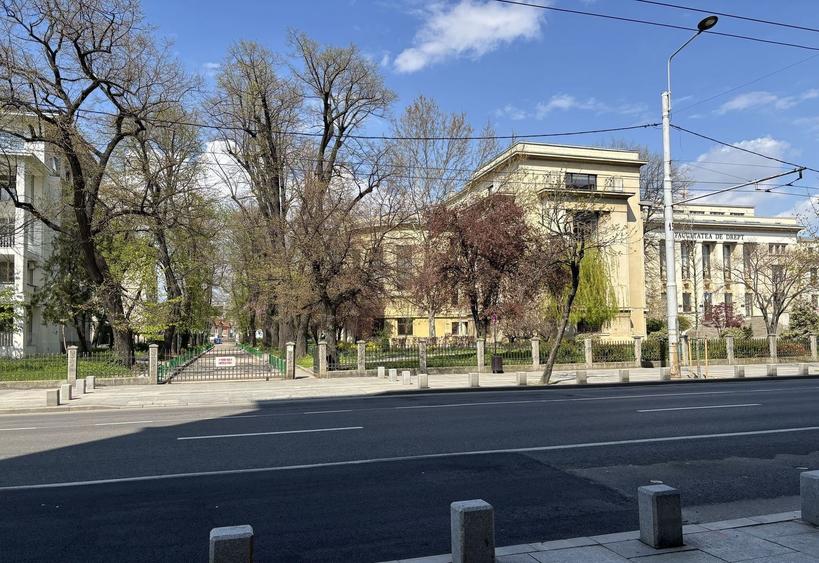 Închiriere 2 camere zona Opera - Facultatea de Drept, centrală bloc, mezanin