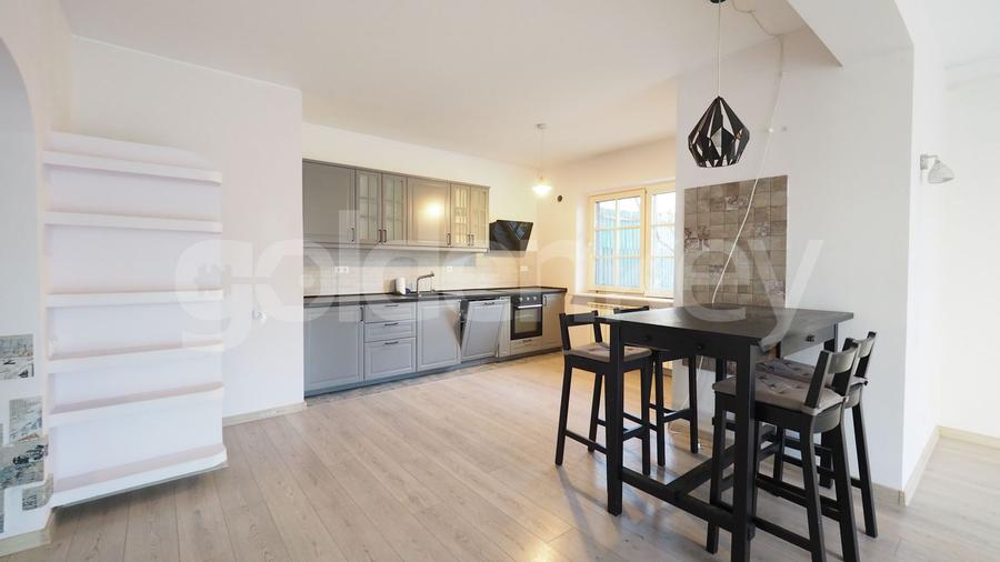 Vila duplex cu 4 dormitoare si 450mp gradina amenajata