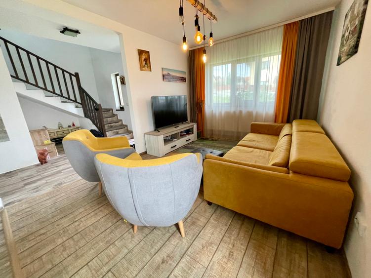 Vila cu 5 camere si 2 bai de vanzare in Horpaz