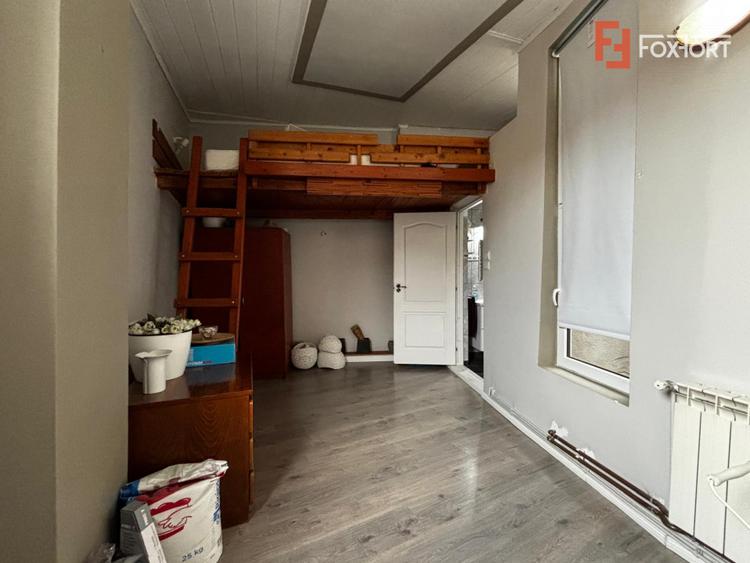 194 mp apartament de lux + 195 mp curte individuala, zona Centrala, Arad