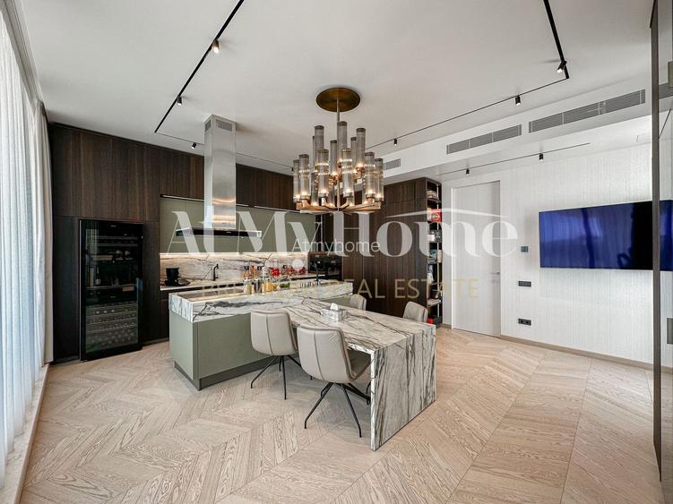 Penthouse Ultra Luxury cu 5 camere,  complet renovat,2 parcari,boxa,terase 195mp - 5