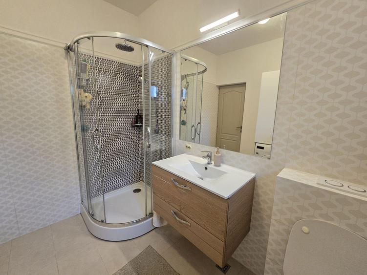 Duplex 4 camere, mobilat si utilat zona VIVO