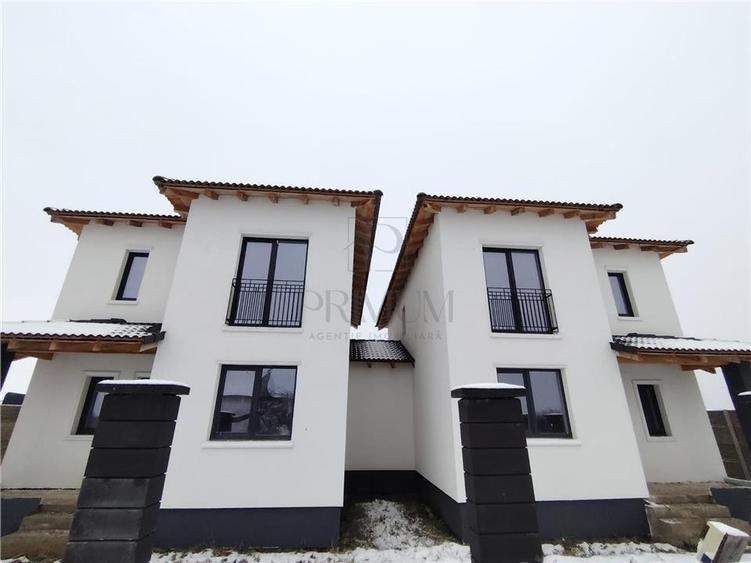 Duplex despartit prin camera tehnica - langa asfalt - compartimentare excelenta