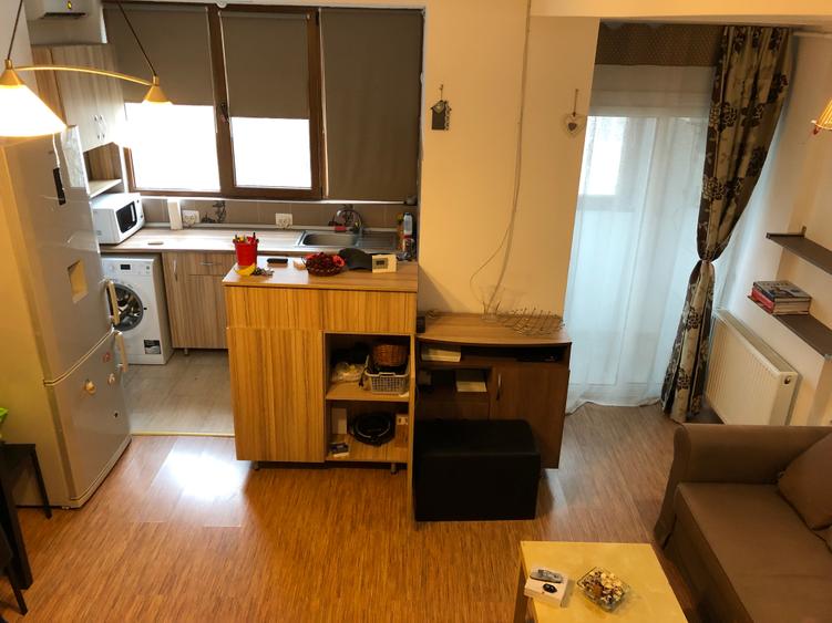 Apartament 3 camere tip duplex, cu centrală proprie, în zona Dristor