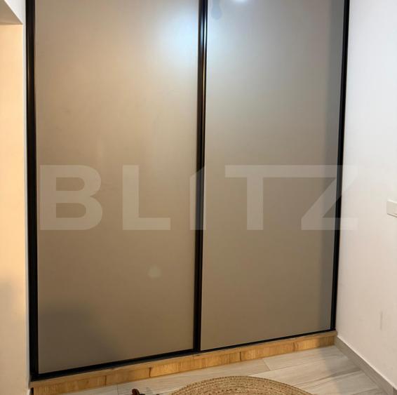 Apartament cu 3 camere, 84 mp, parcare subterana, zona - Tractorul