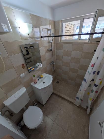 PIATA IANCULUI, metrou, 3 camere, 2500ron